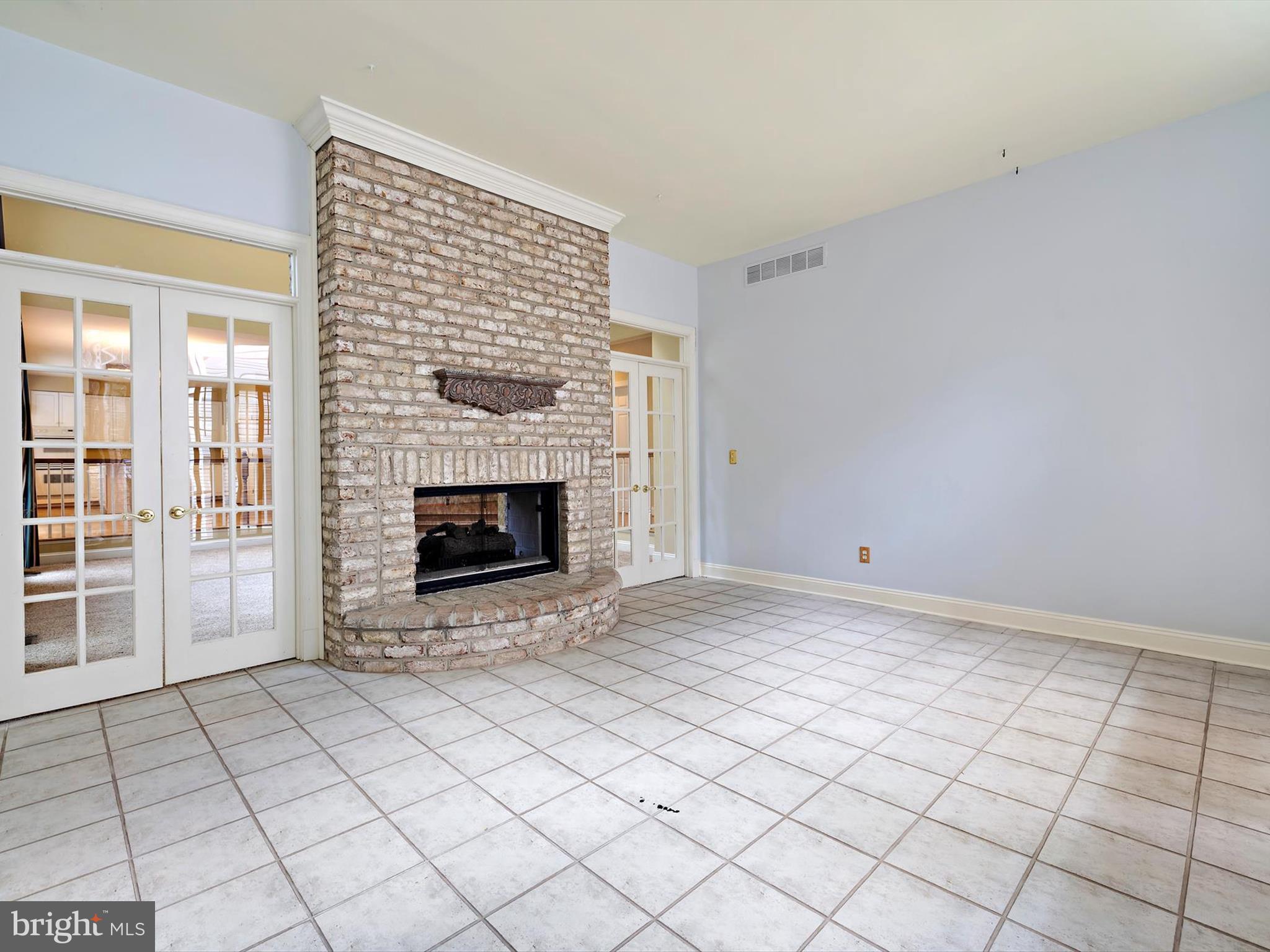 8380 SCARLET GLEN COURT