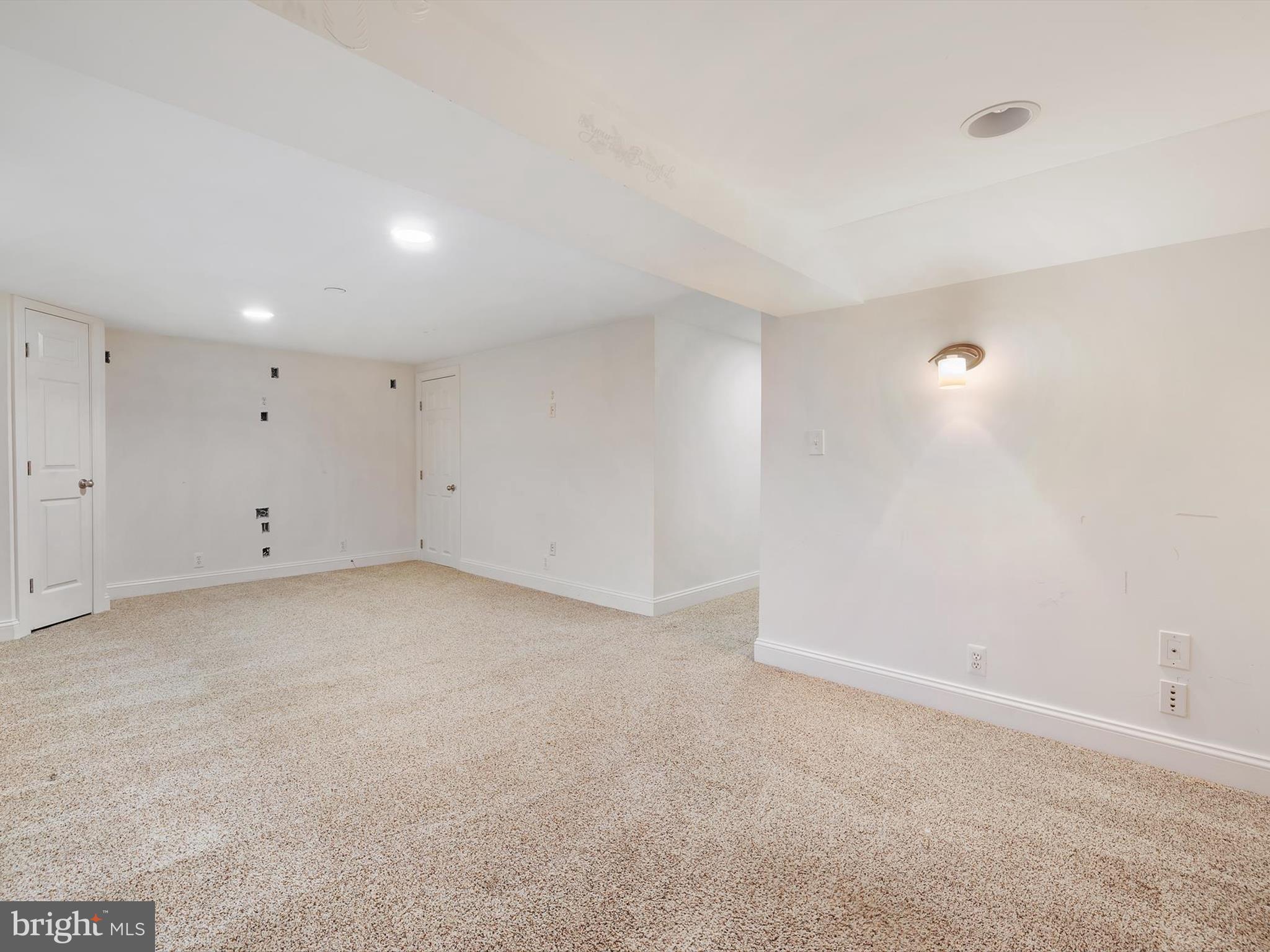 8380 SCARLET GLEN COURT