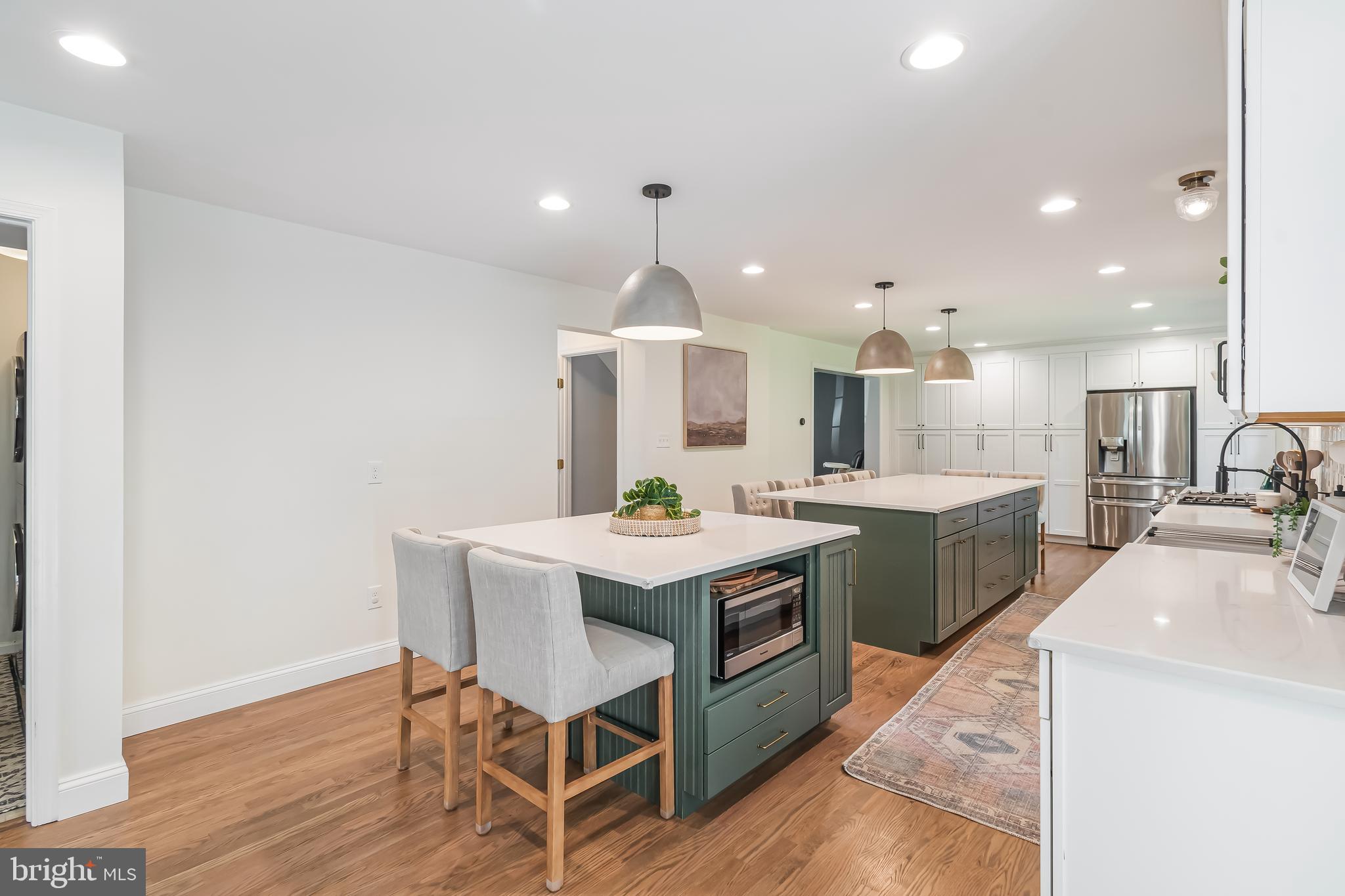 1103 ELGIN COURT