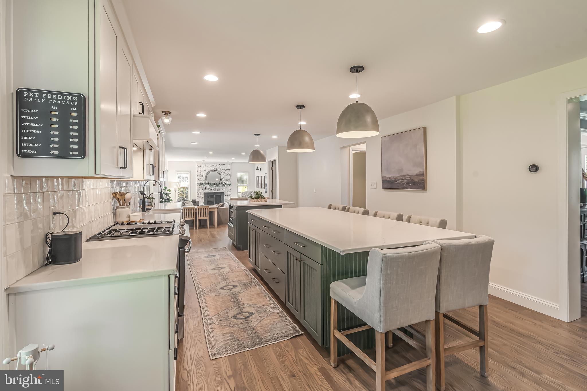 1103 ELGIN COURT