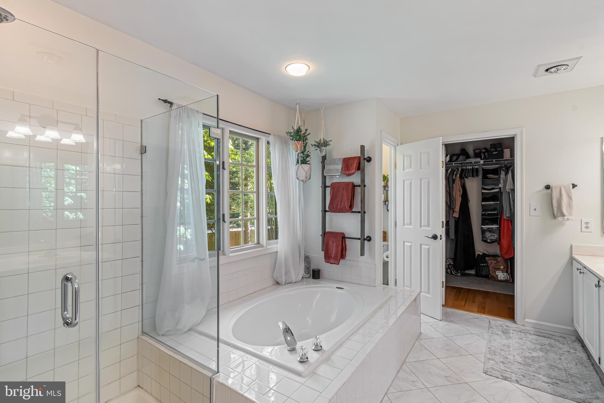 1103 ELGIN COURT