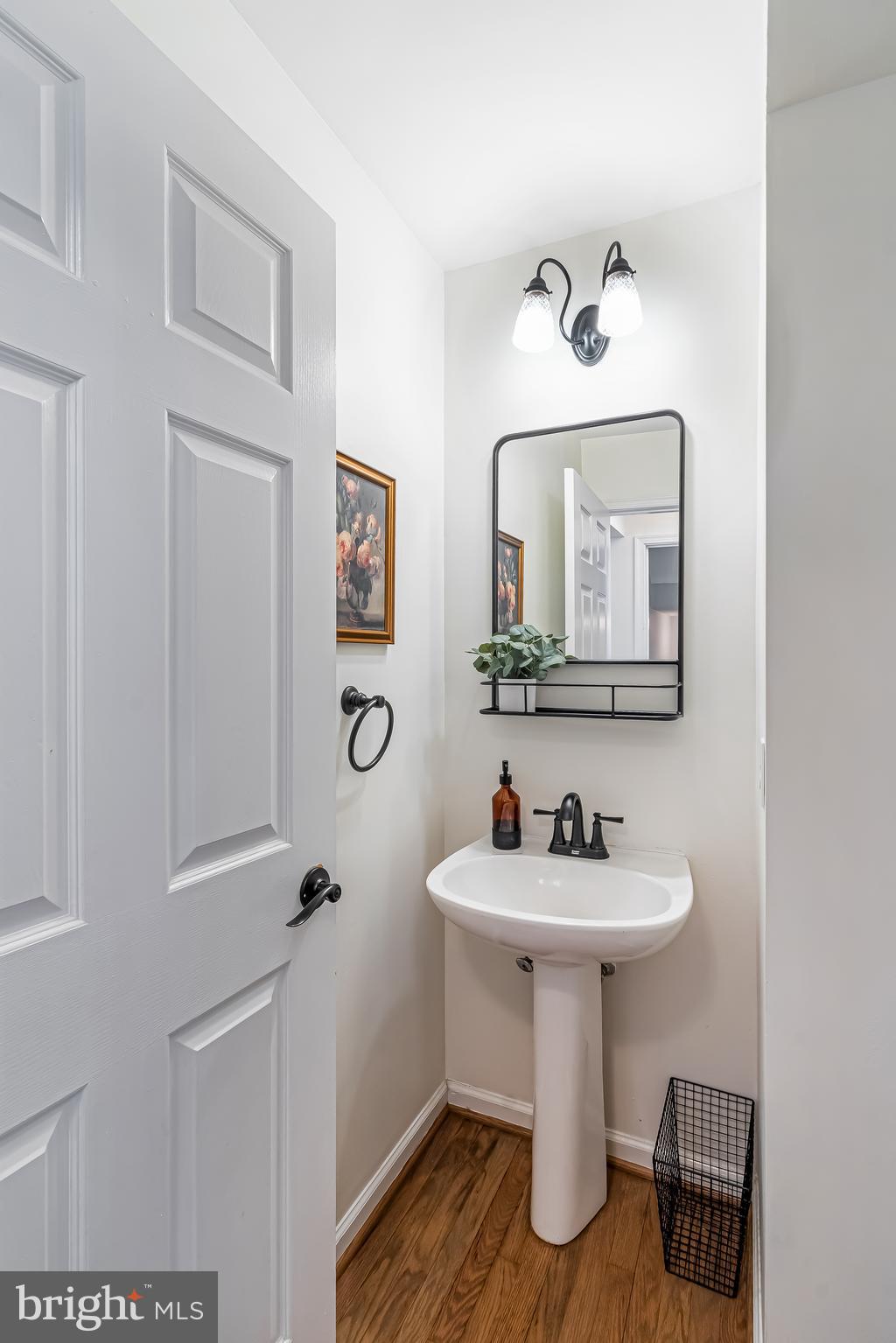 1103 ELGIN COURT