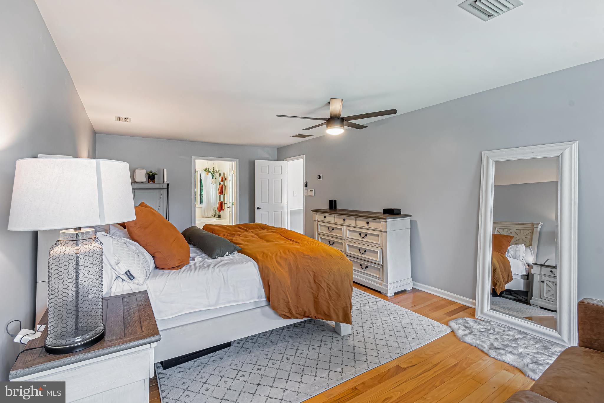 1103 ELGIN COURT