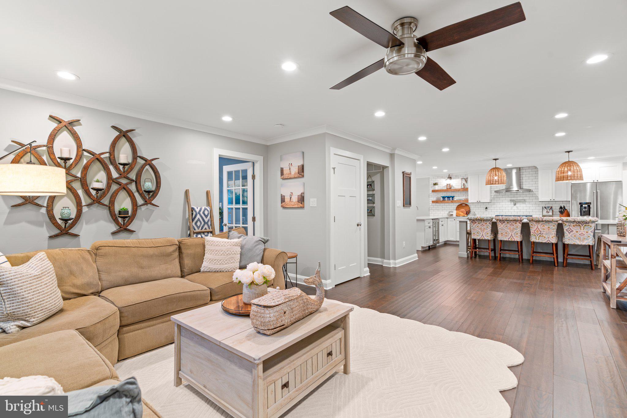 348 BUTTERNUT COURT