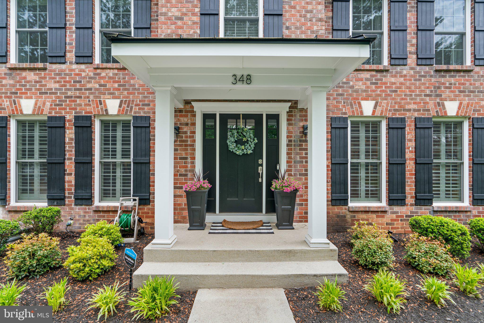 348 BUTTERNUT COURT