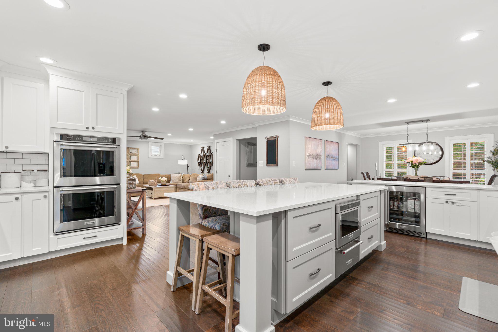 348 BUTTERNUT COURT