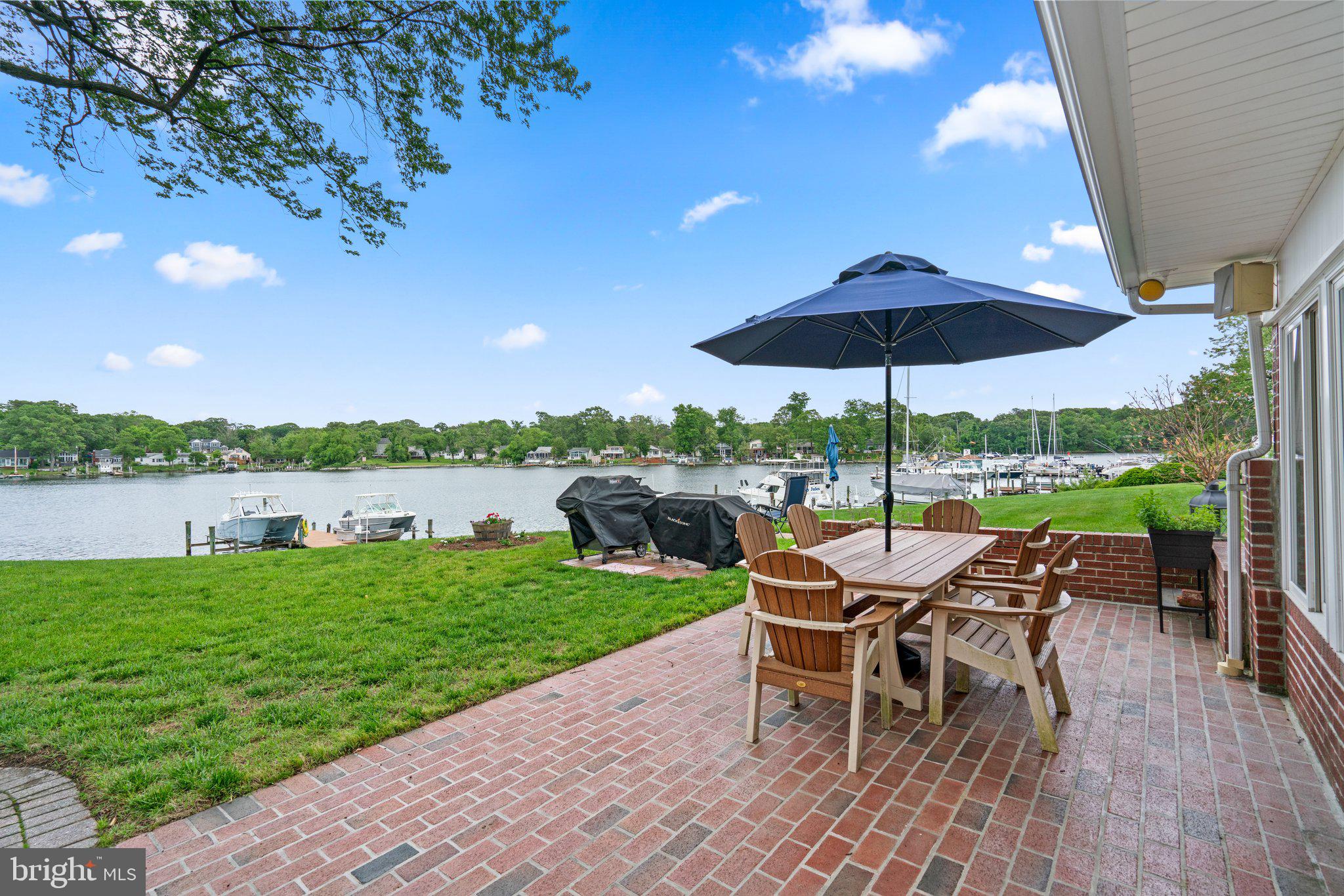 352 NORTH DRIVE