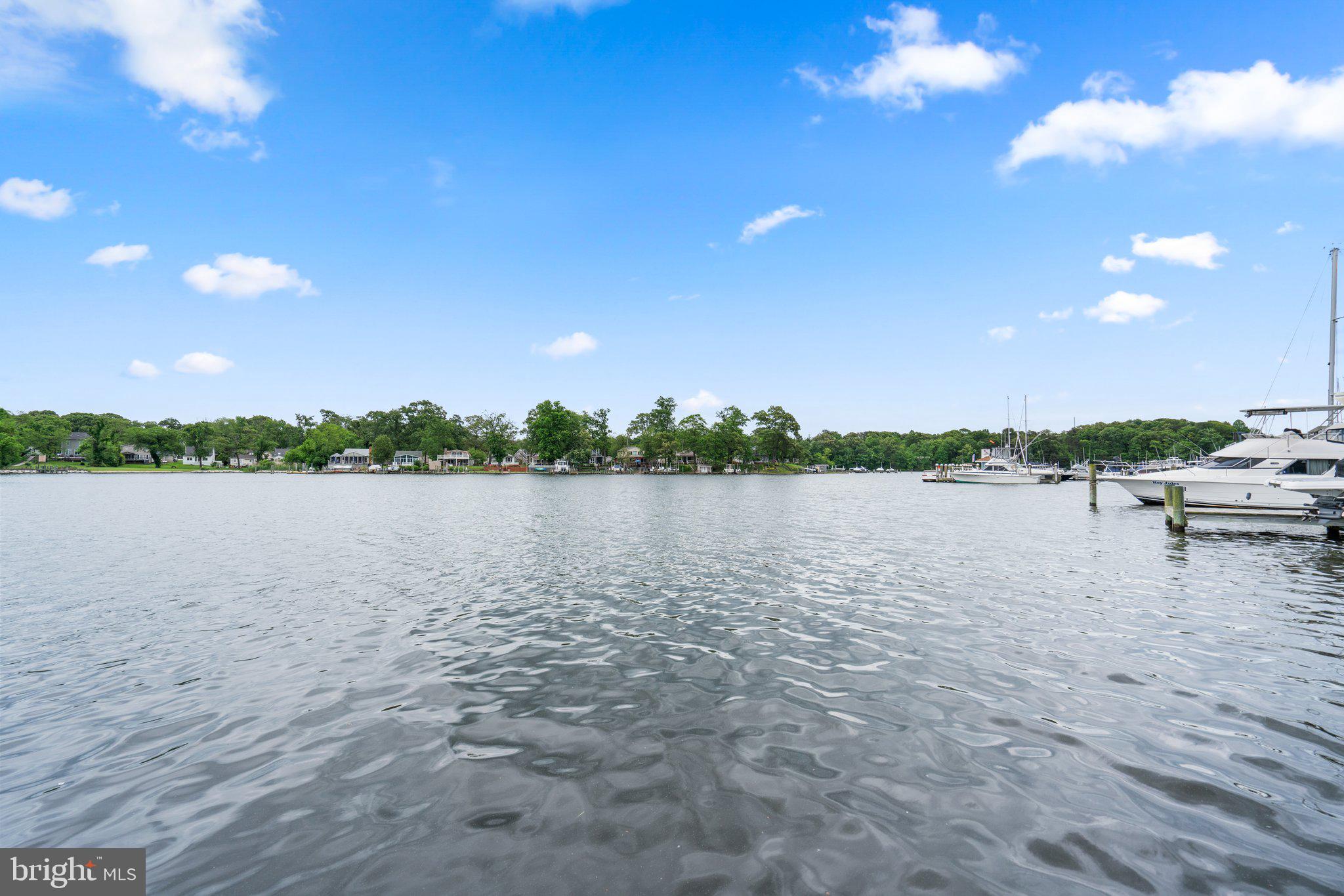 352 NORTH DRIVE