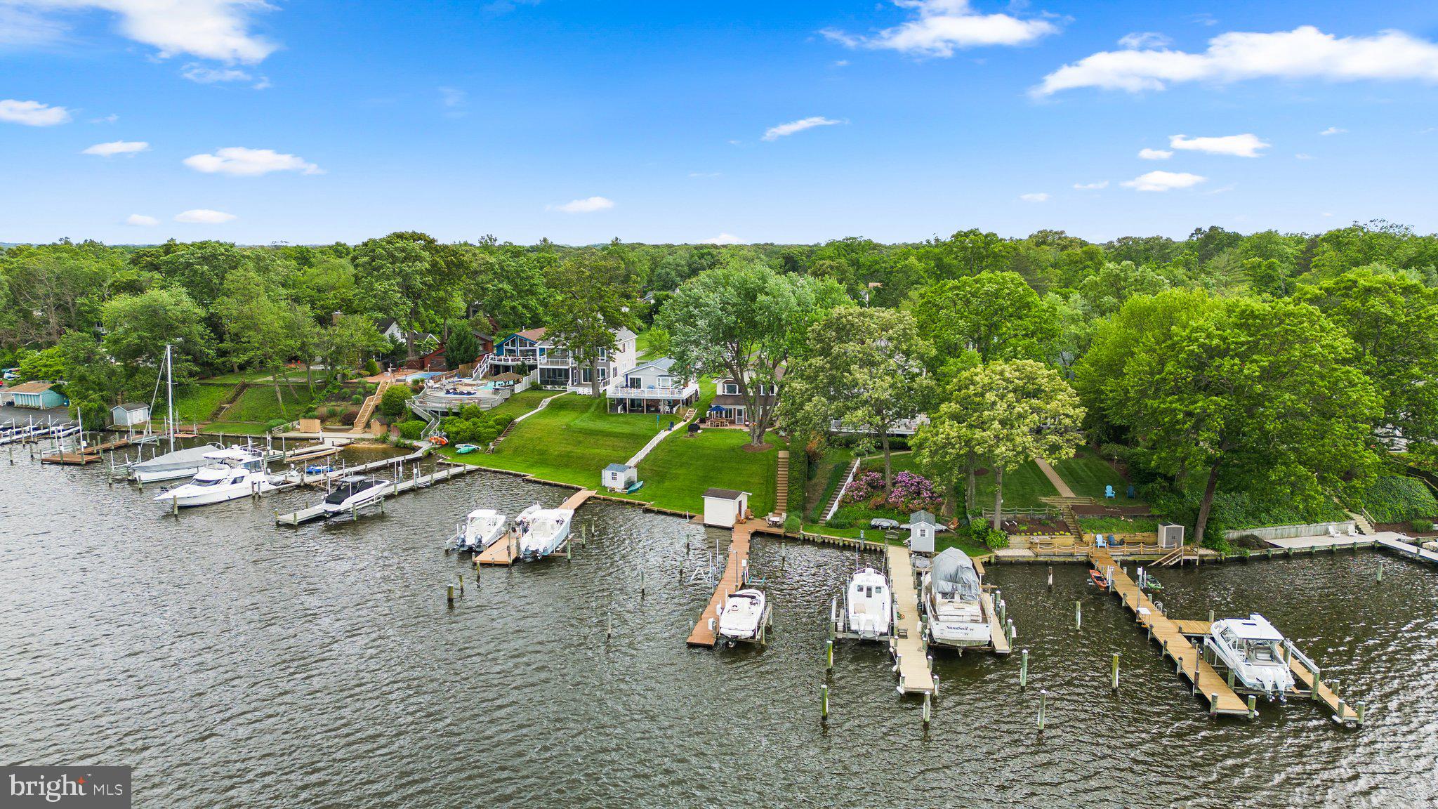 352 NORTH DRIVE