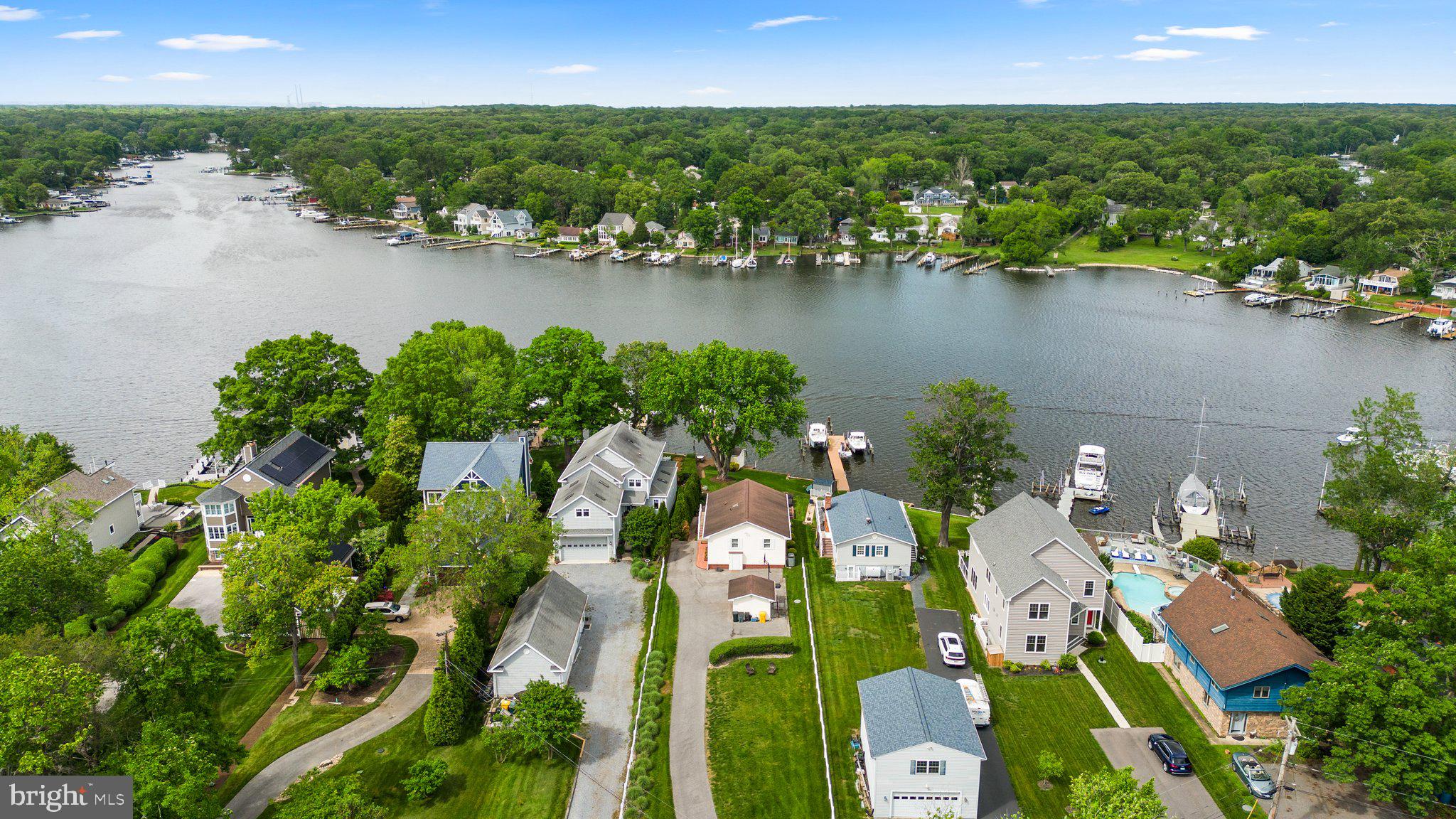 352 NORTH DRIVE