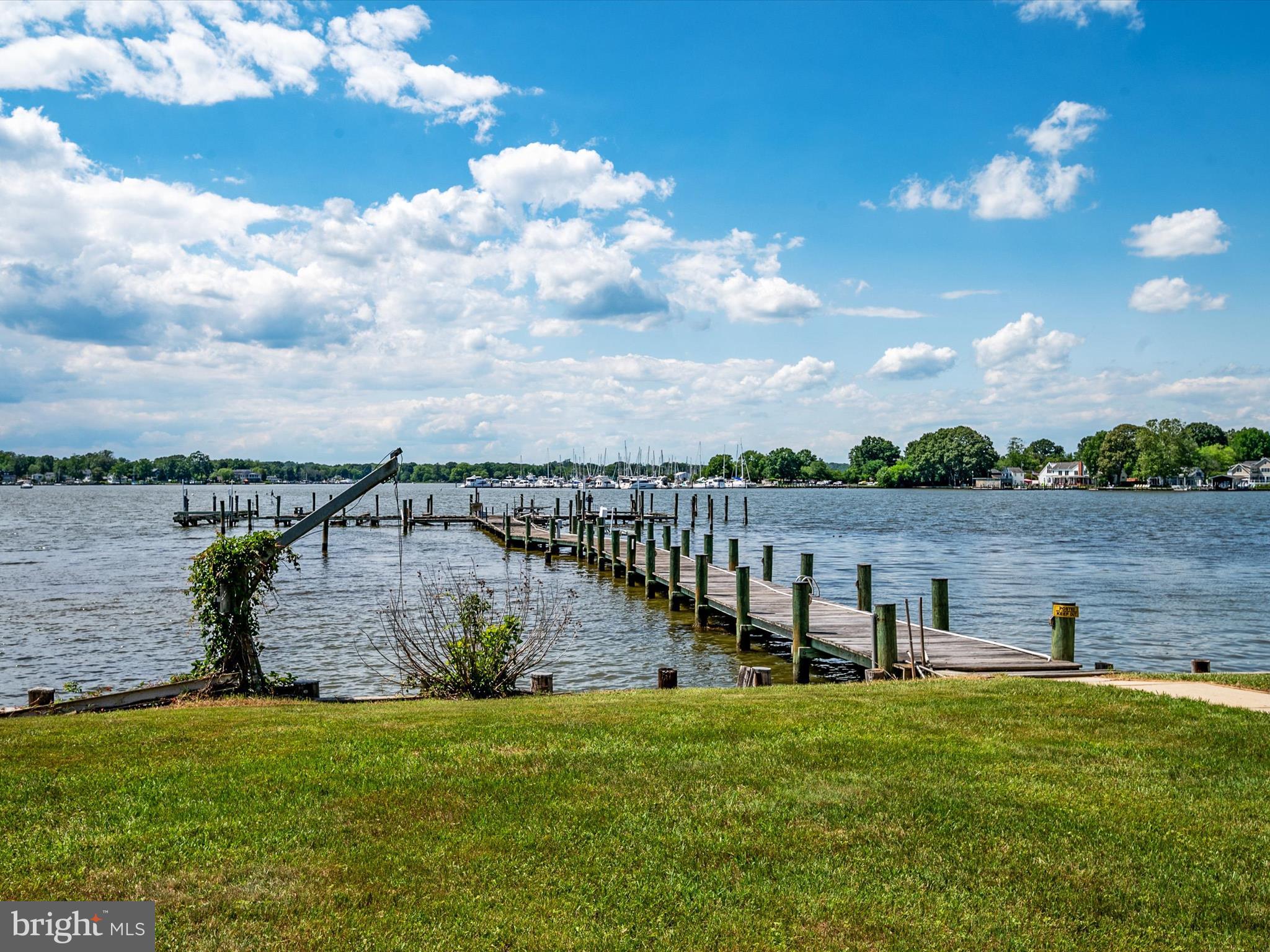 1264 W RIVER ROAD