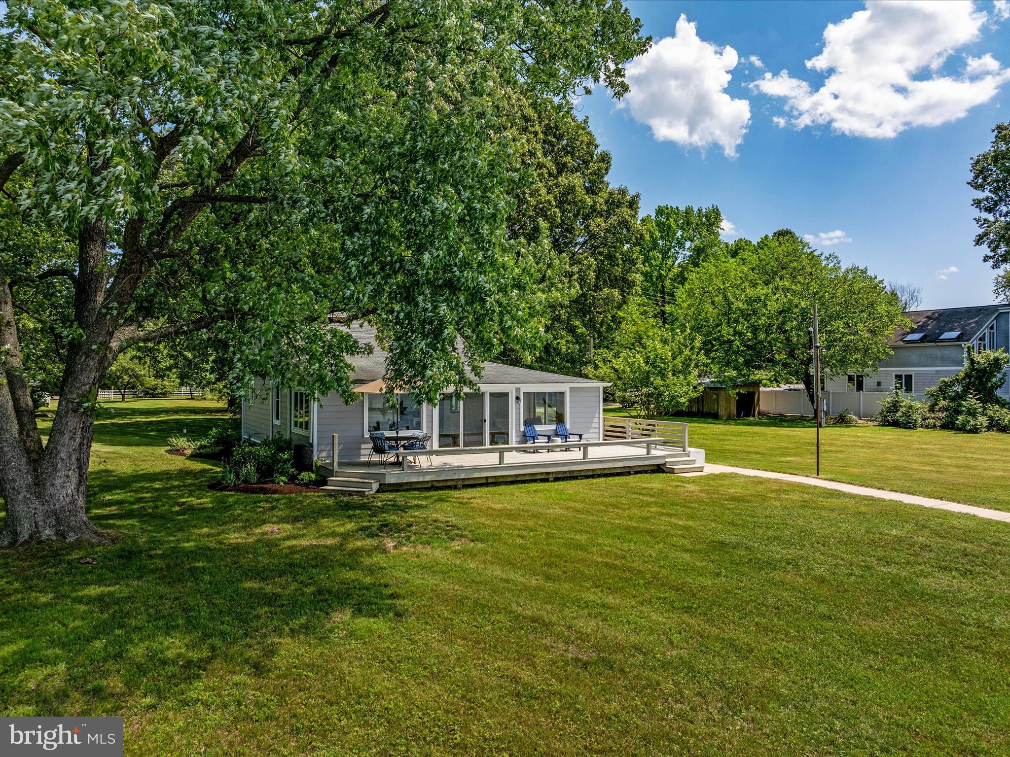 1264 W RIVER ROAD