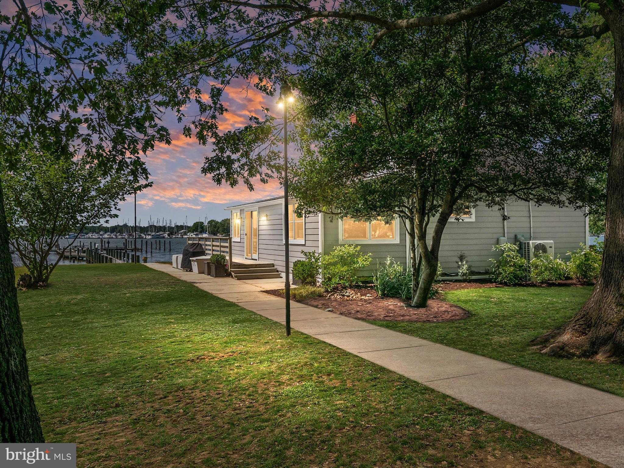 1264 W RIVER ROAD