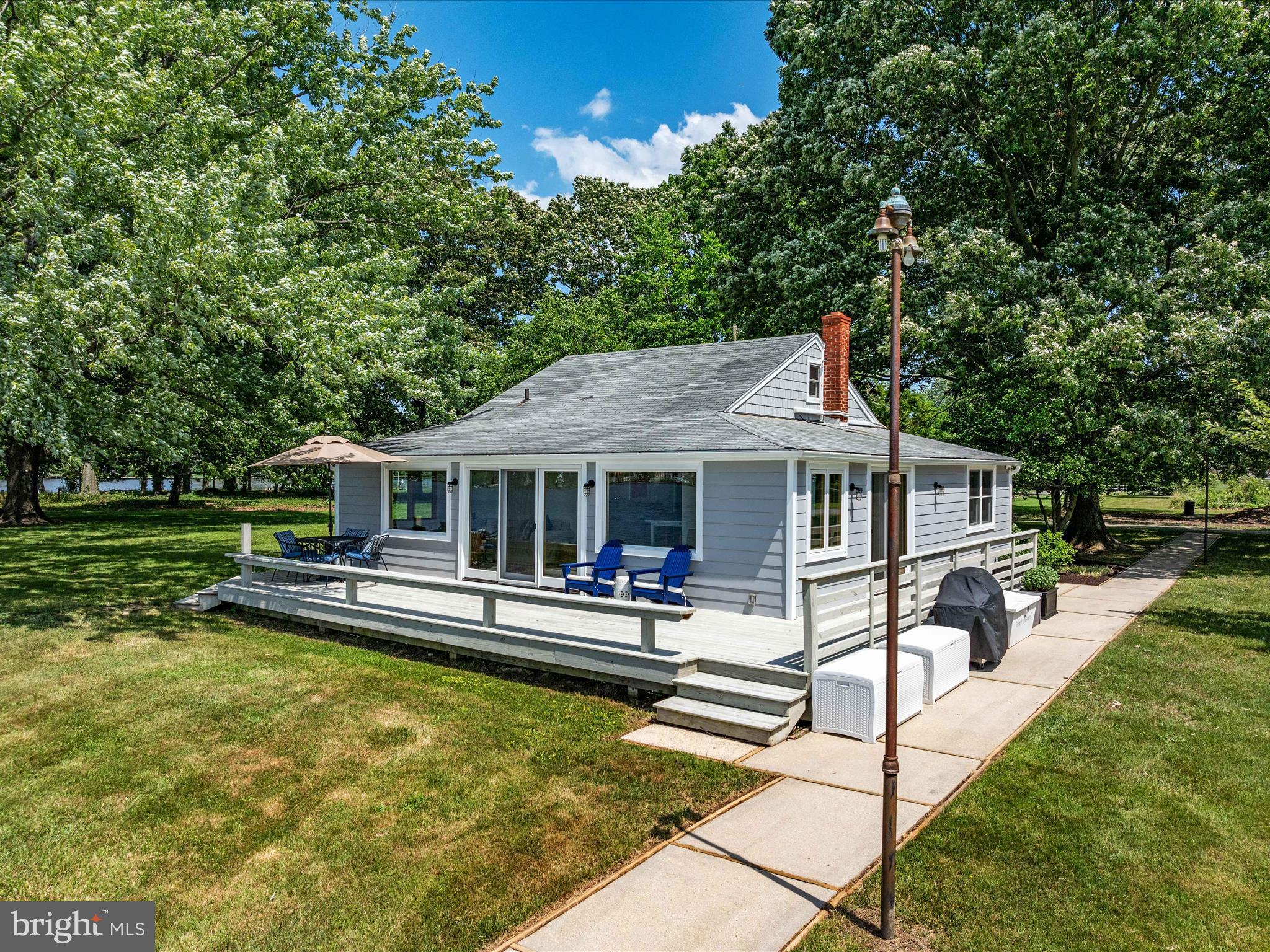 1264 W RIVER ROAD