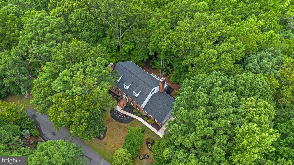 2903 S LAKE