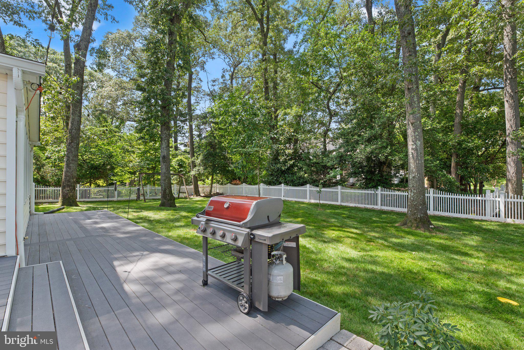 16 SAINT IVES DRIVE