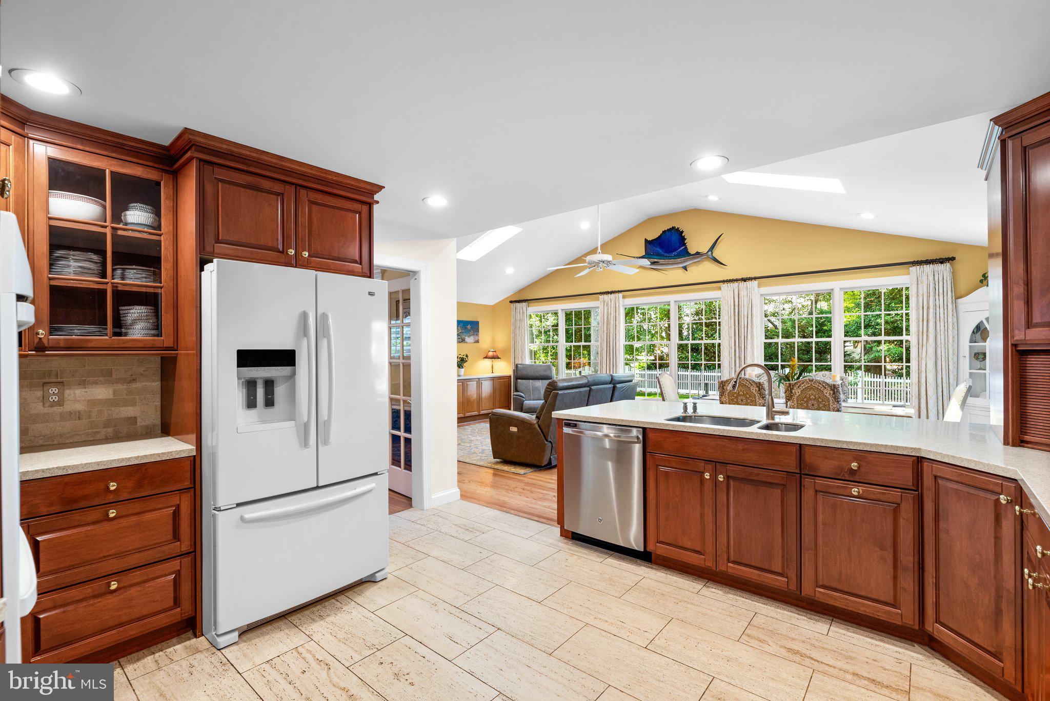 16 SAINT IVES DRIVE