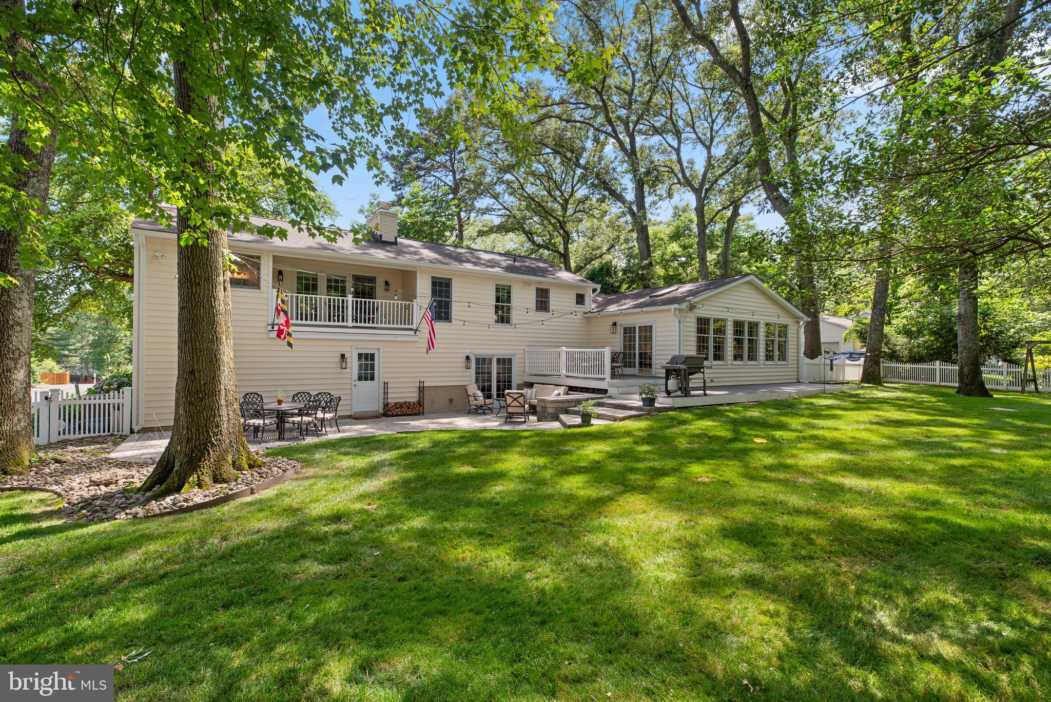 16 SAINT IVES DRIVE