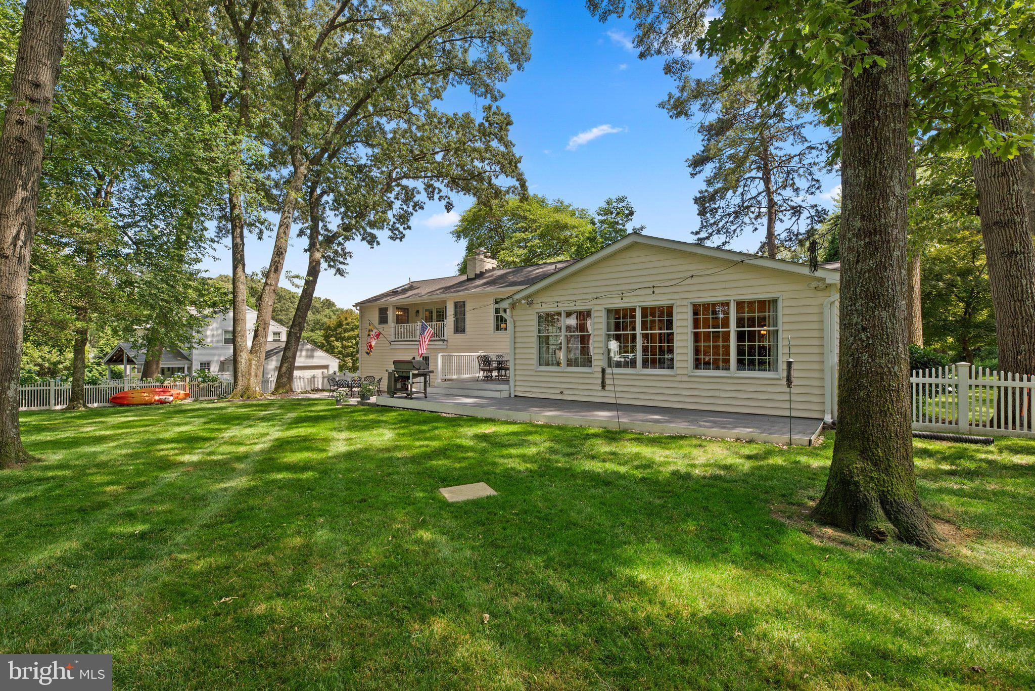 16 SAINT IVES DRIVE