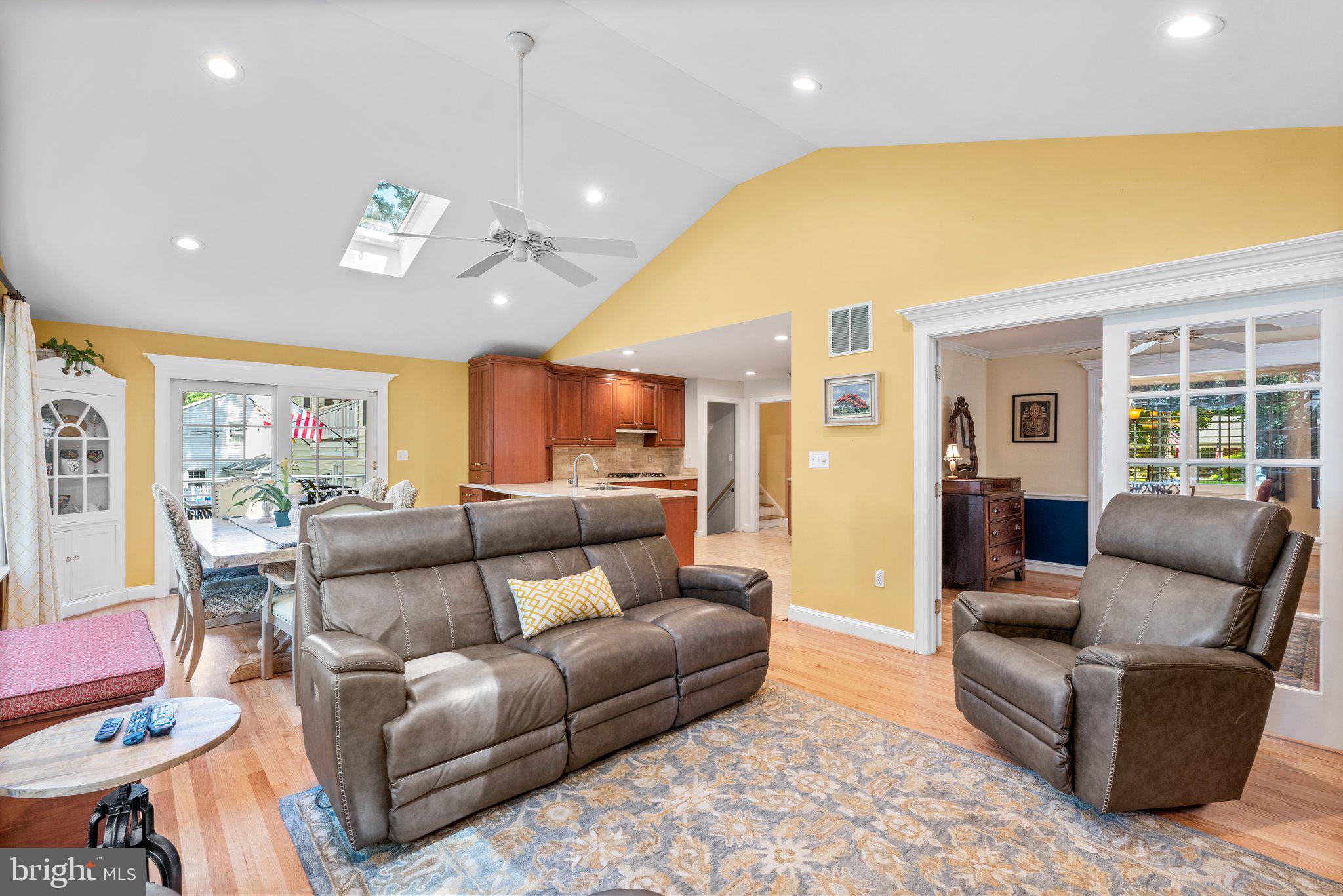 16 SAINT IVES DRIVE