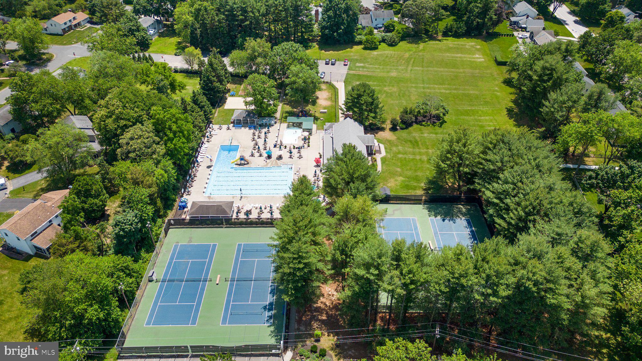 16 SAINT IVES DRIVE