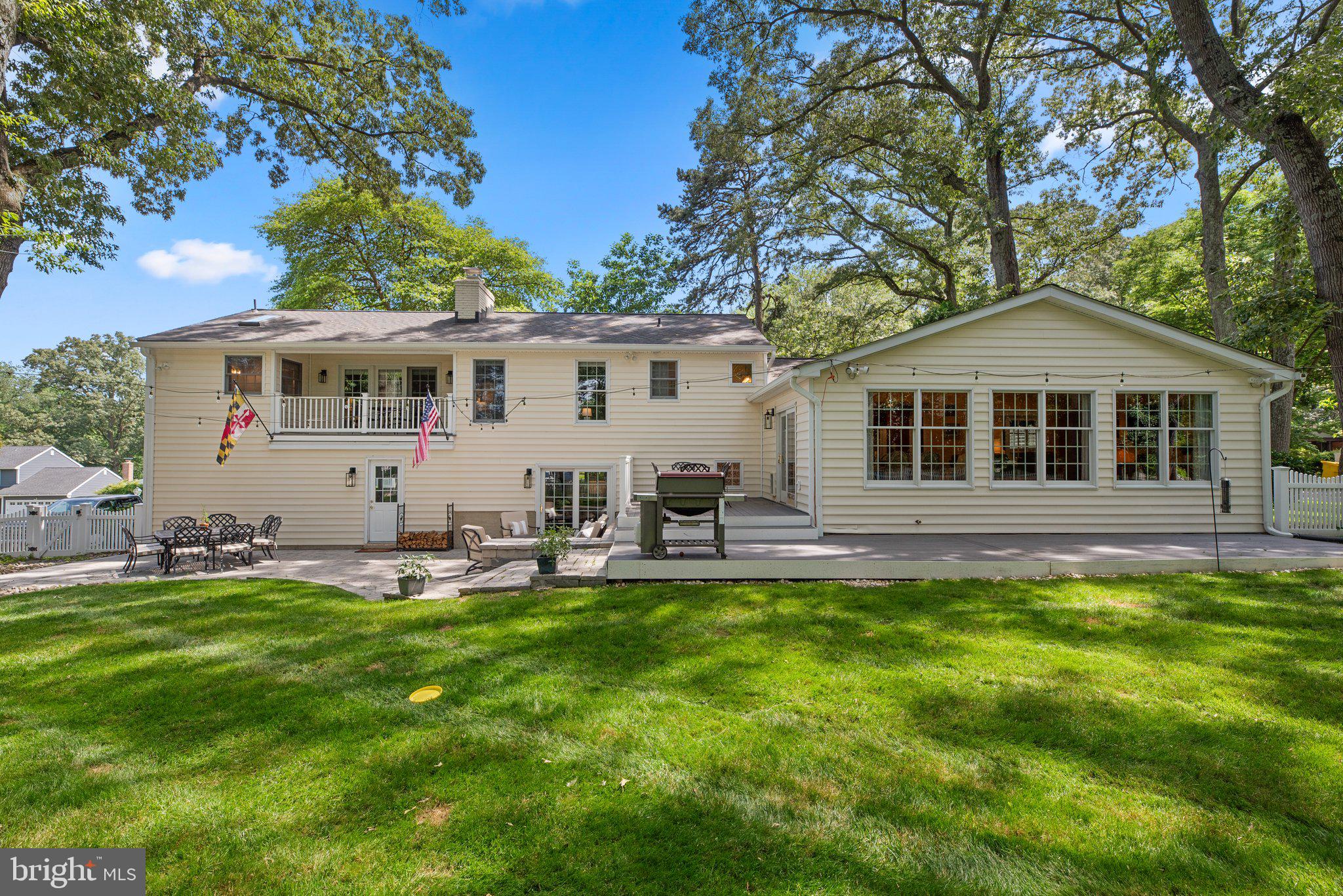 16 SAINT IVES DRIVE