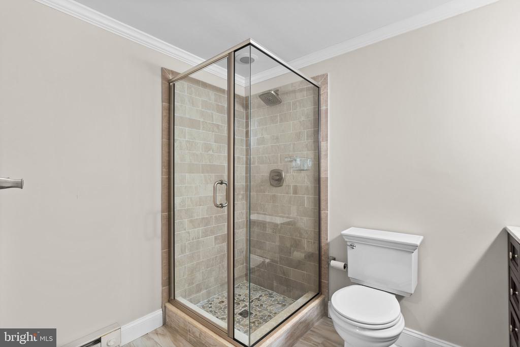 230 MOUNTAIN LAUREL LANE