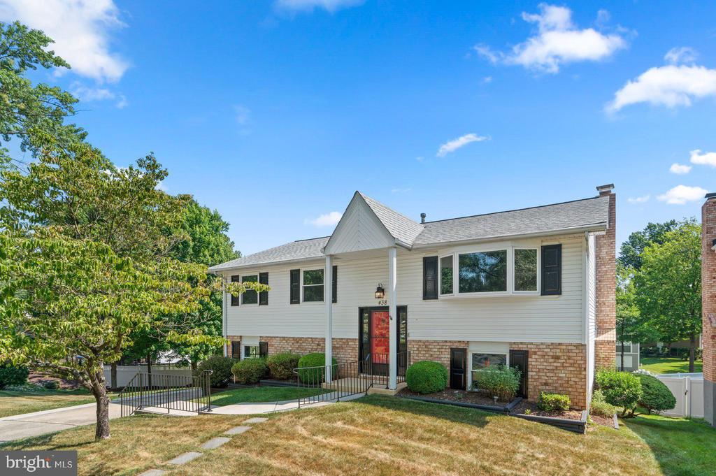 438 CENTURY VISTA DRIVE