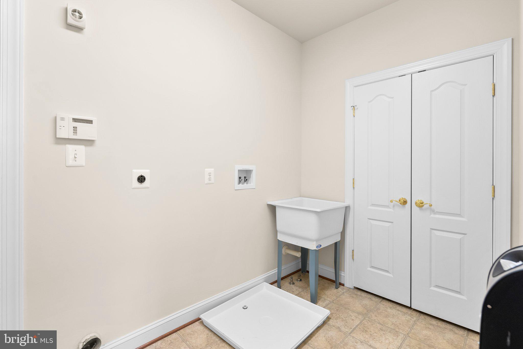 2318 ANNAPOLIS RIDGE COURT