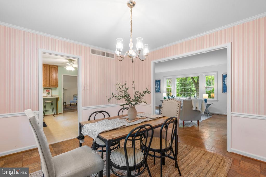 11 SAINT IVES DRIVE