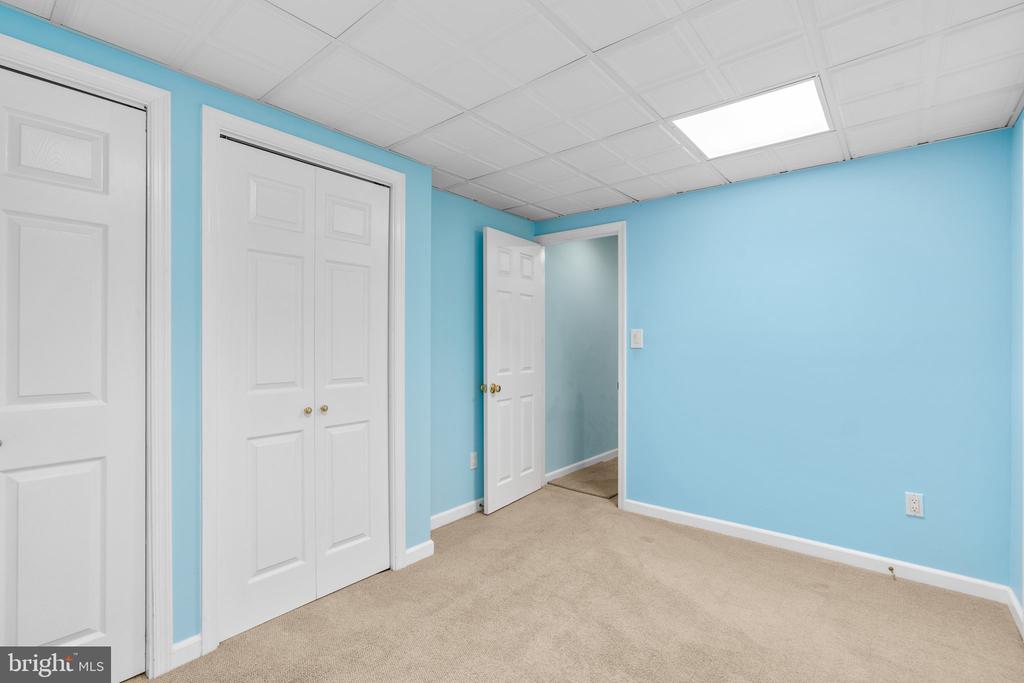 11 SAINT IVES DRIVE