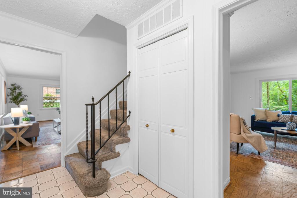 11 SAINT IVES DRIVE