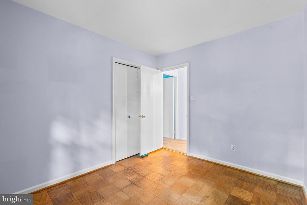 11 SAINT IVES DRIVE