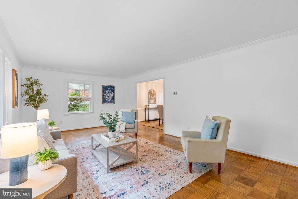 11 SAINT IVES DRIVE