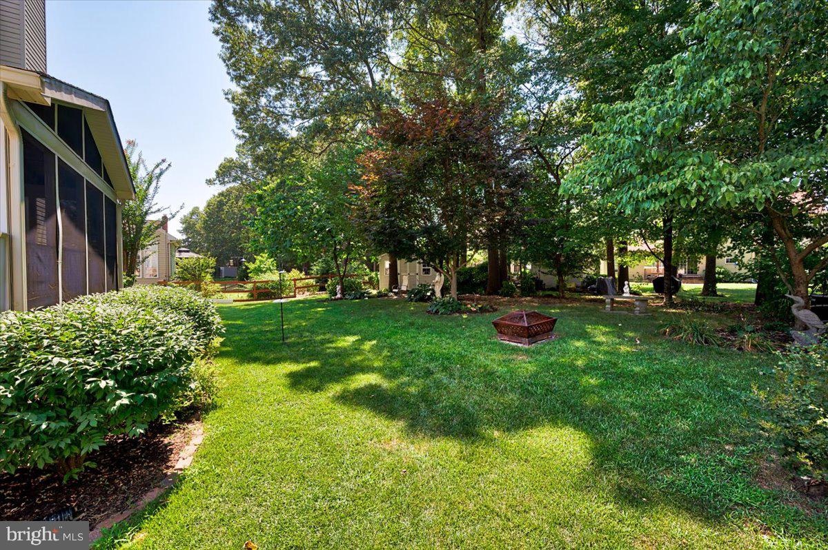 8265 GREEN ICE DRIVE