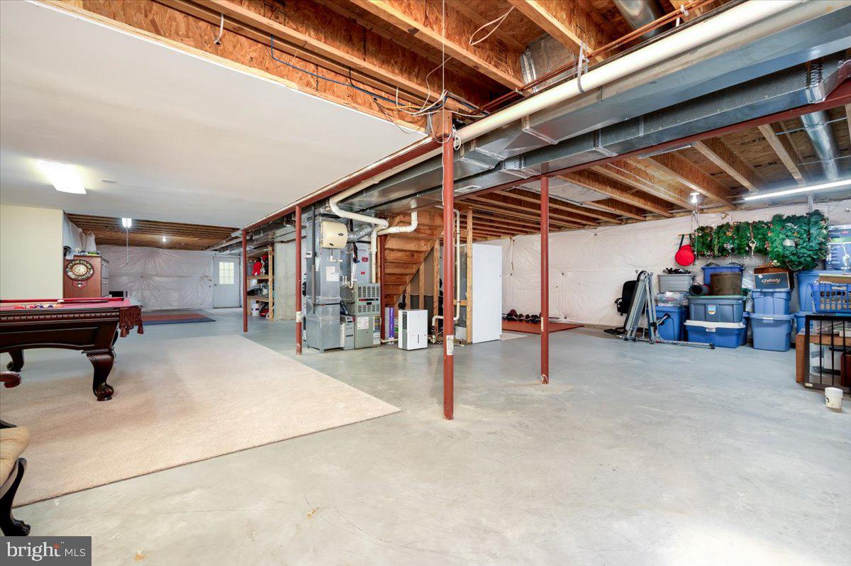 8265 GREEN ICE DRIVE