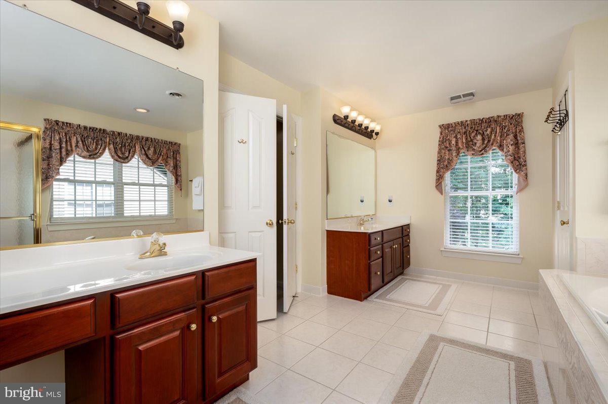 8265 GREEN ICE DRIVE