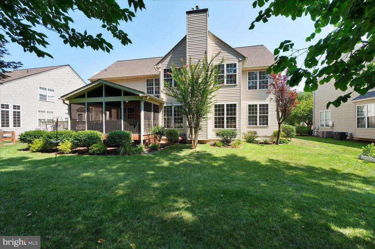 8265 GREEN ICE DRIVE