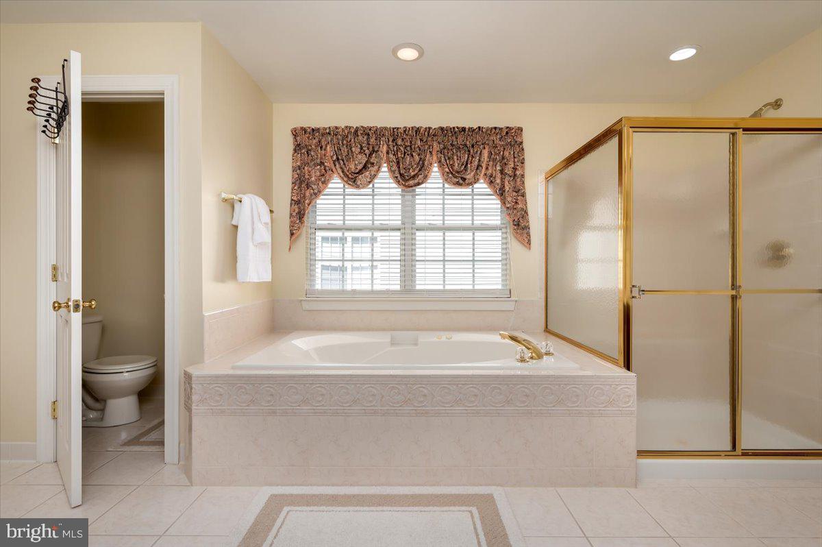 8265 GREEN ICE DRIVE