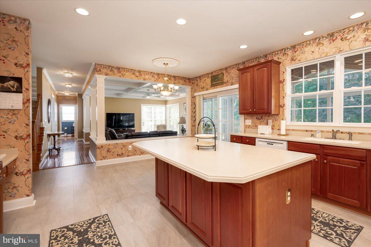 8265 GREEN ICE DRIVE