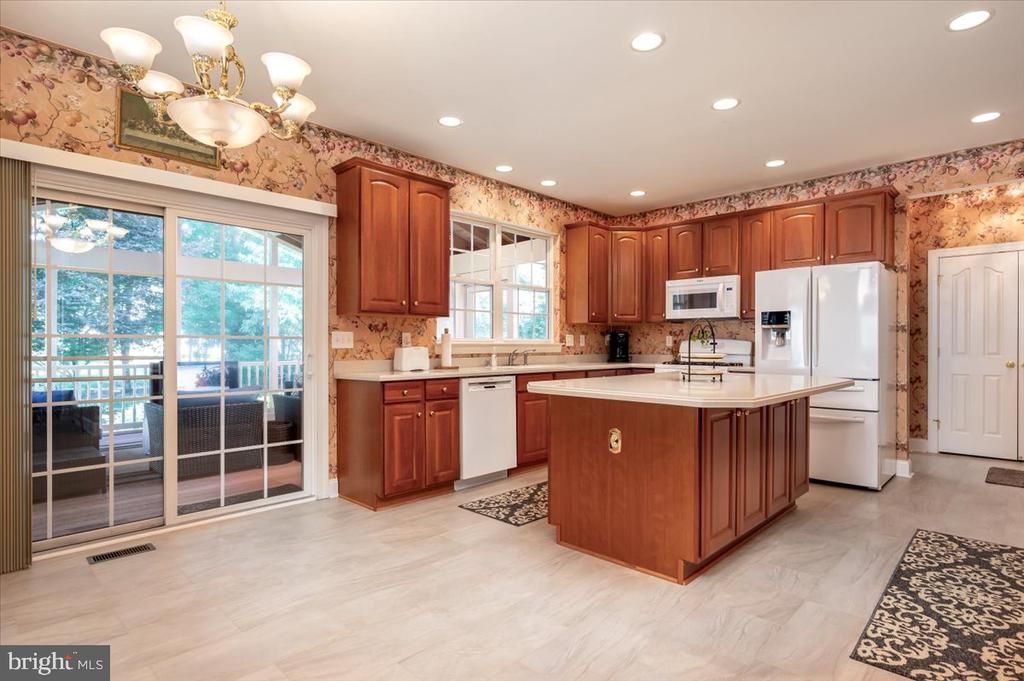 8265 GREEN ICE DRIVE