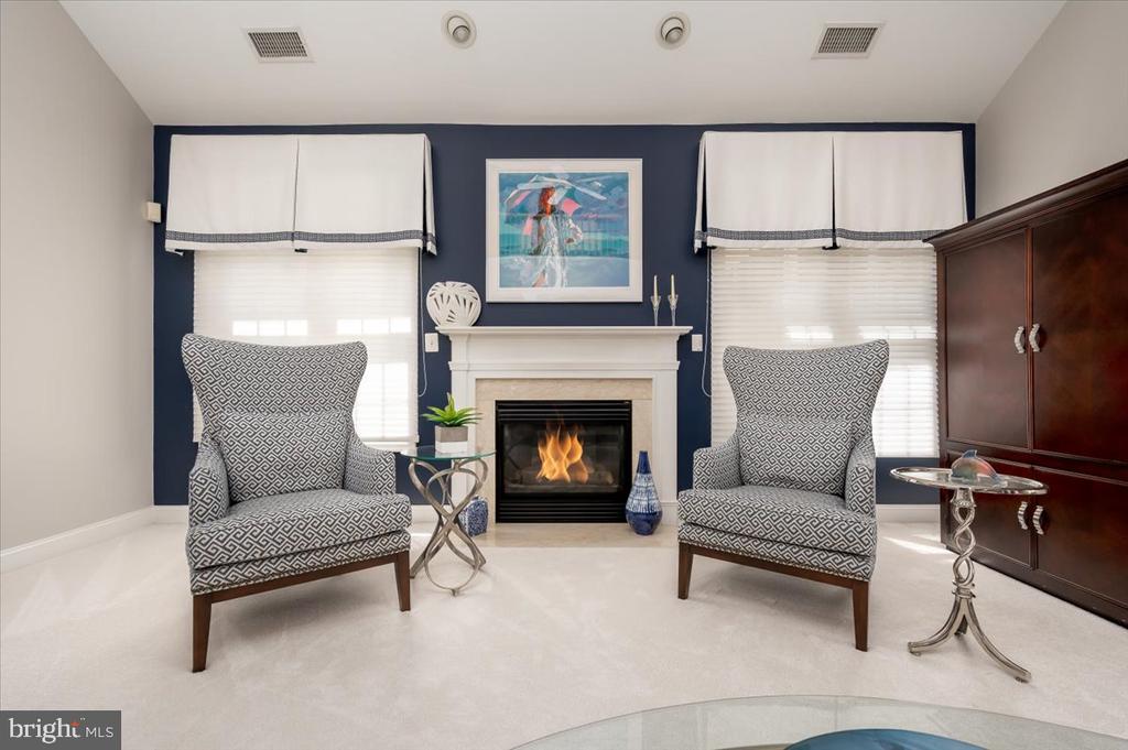 2619 SALFORD DRIVE
