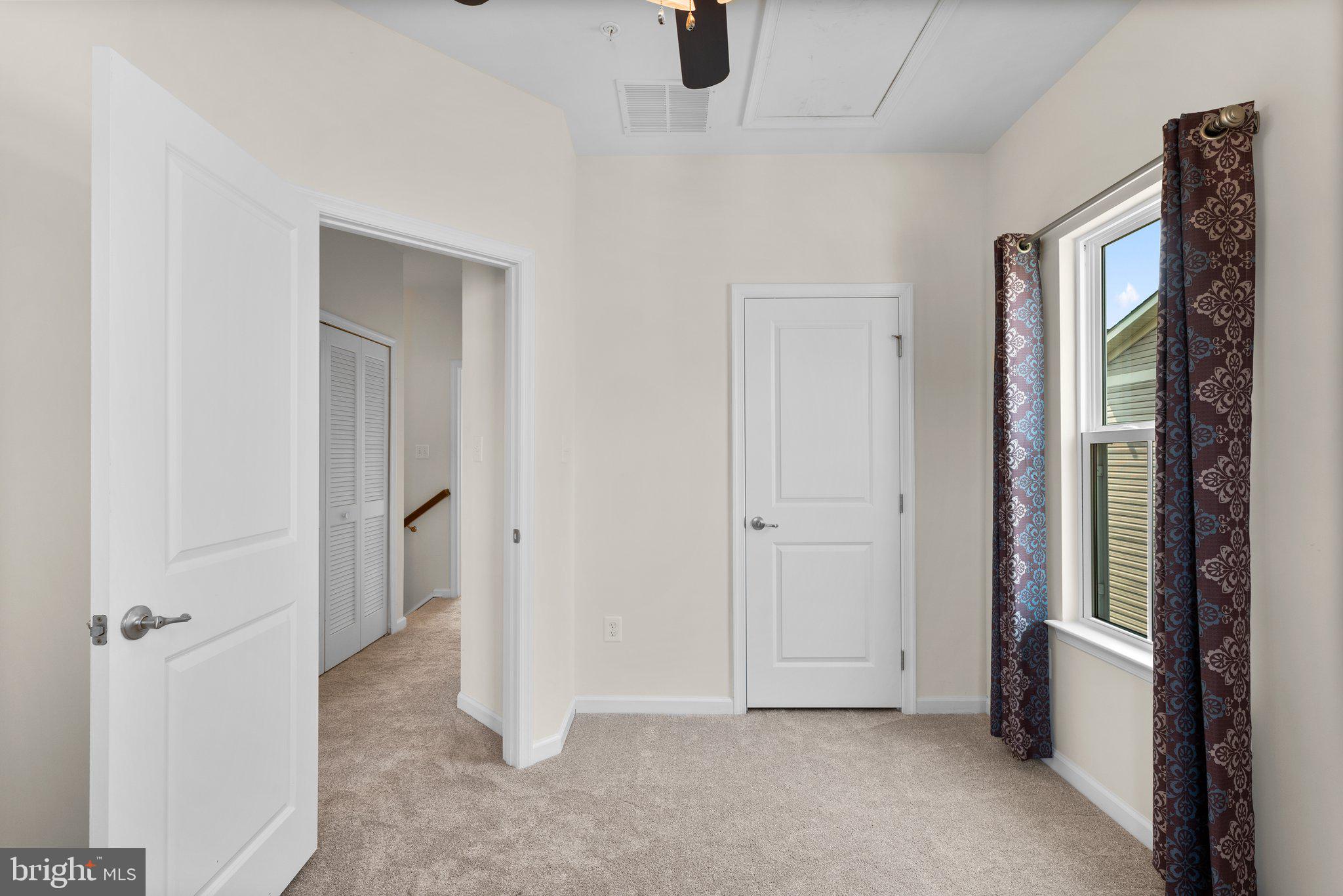 719 APPLE ORCHARD DRIVE