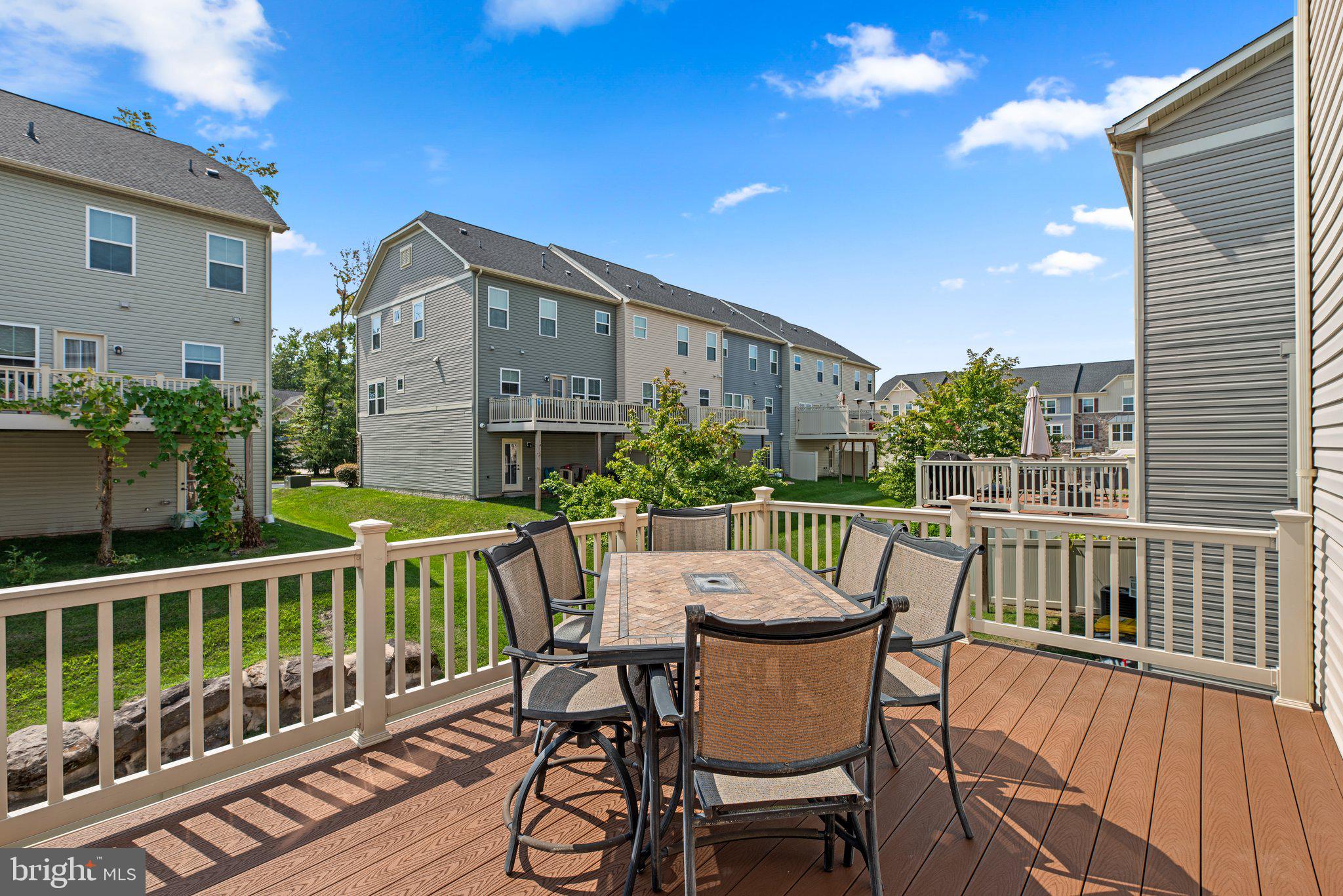719 APPLE ORCHARD DRIVE