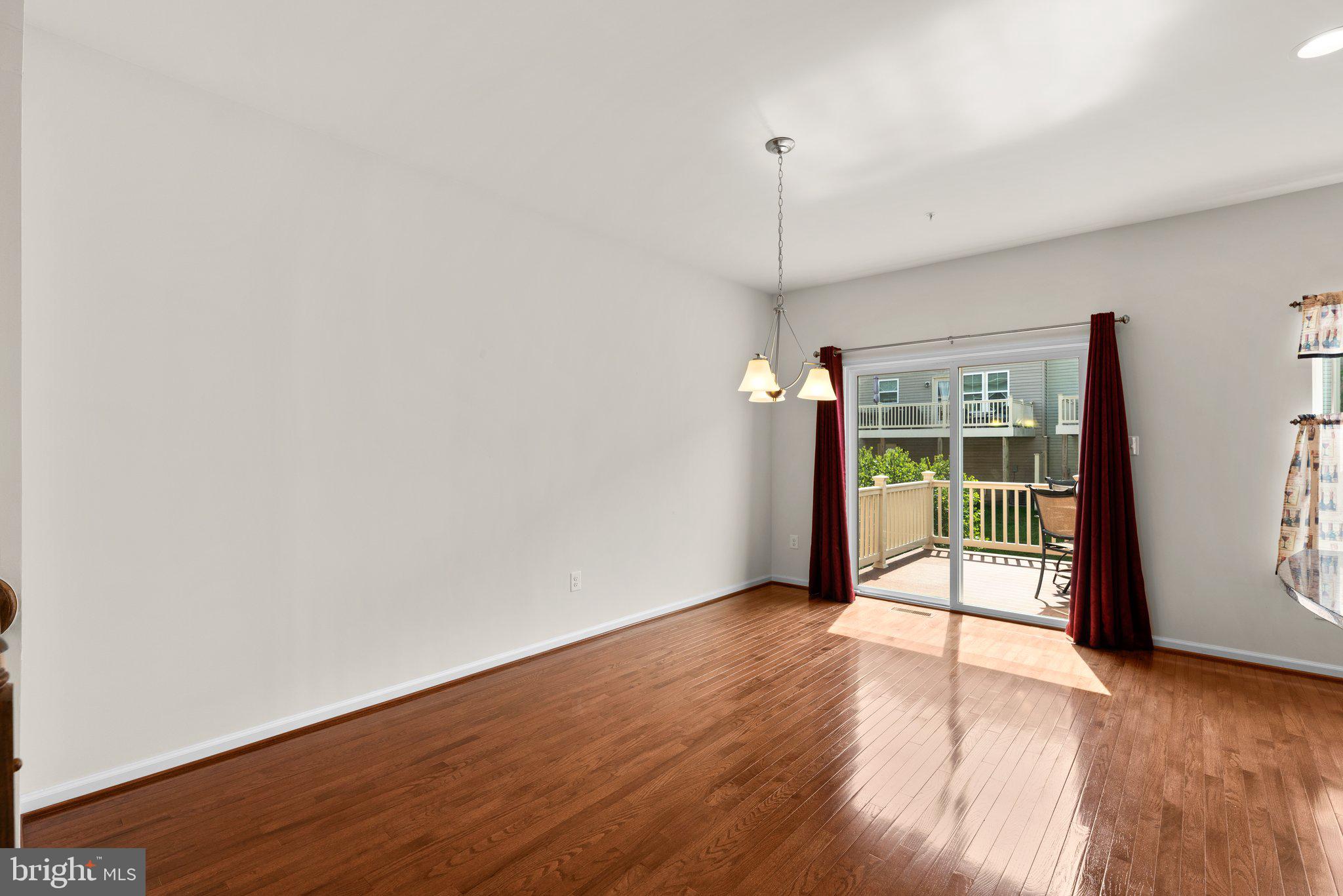 719 APPLE ORCHARD DRIVE