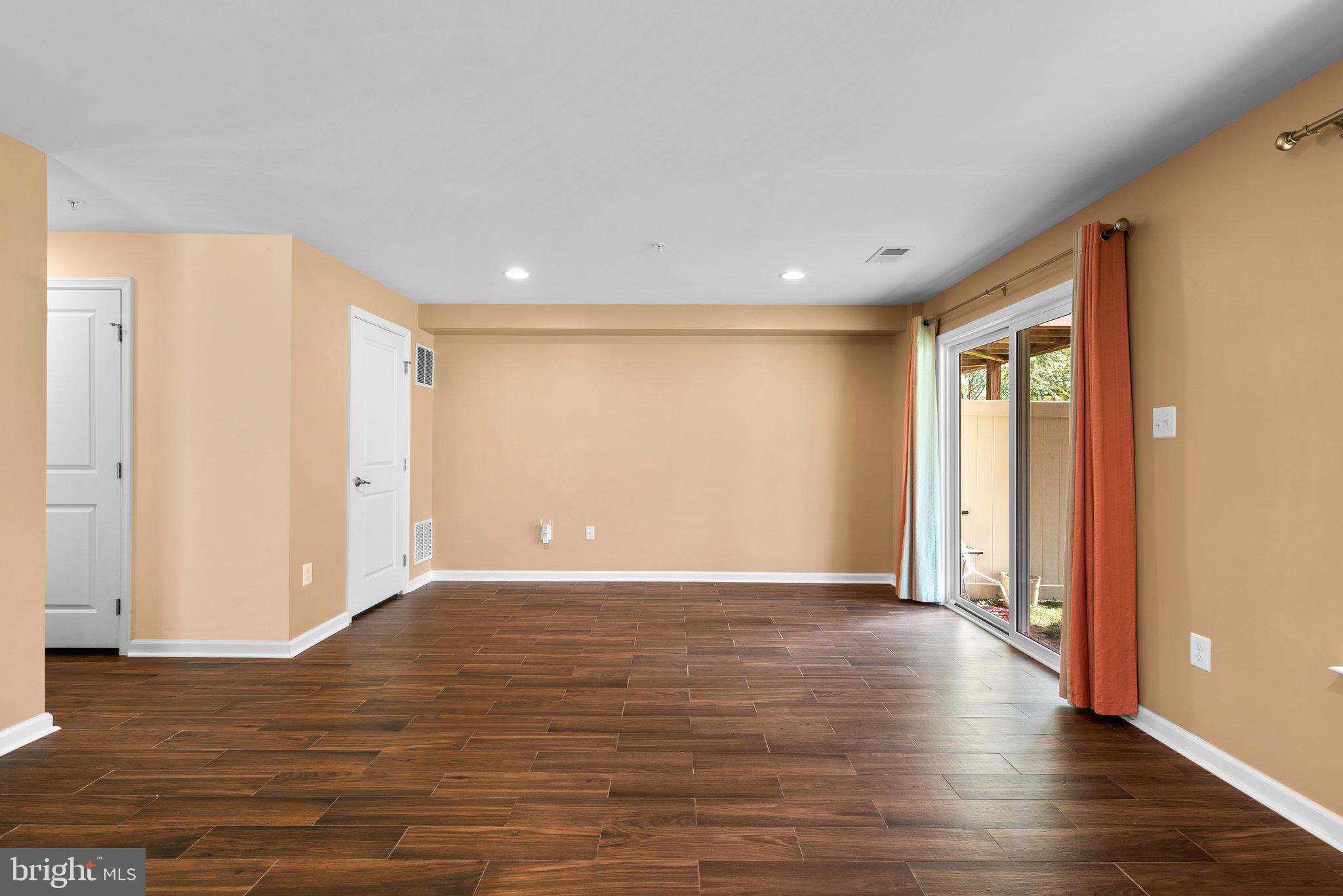 719 APPLE ORCHARD DRIVE