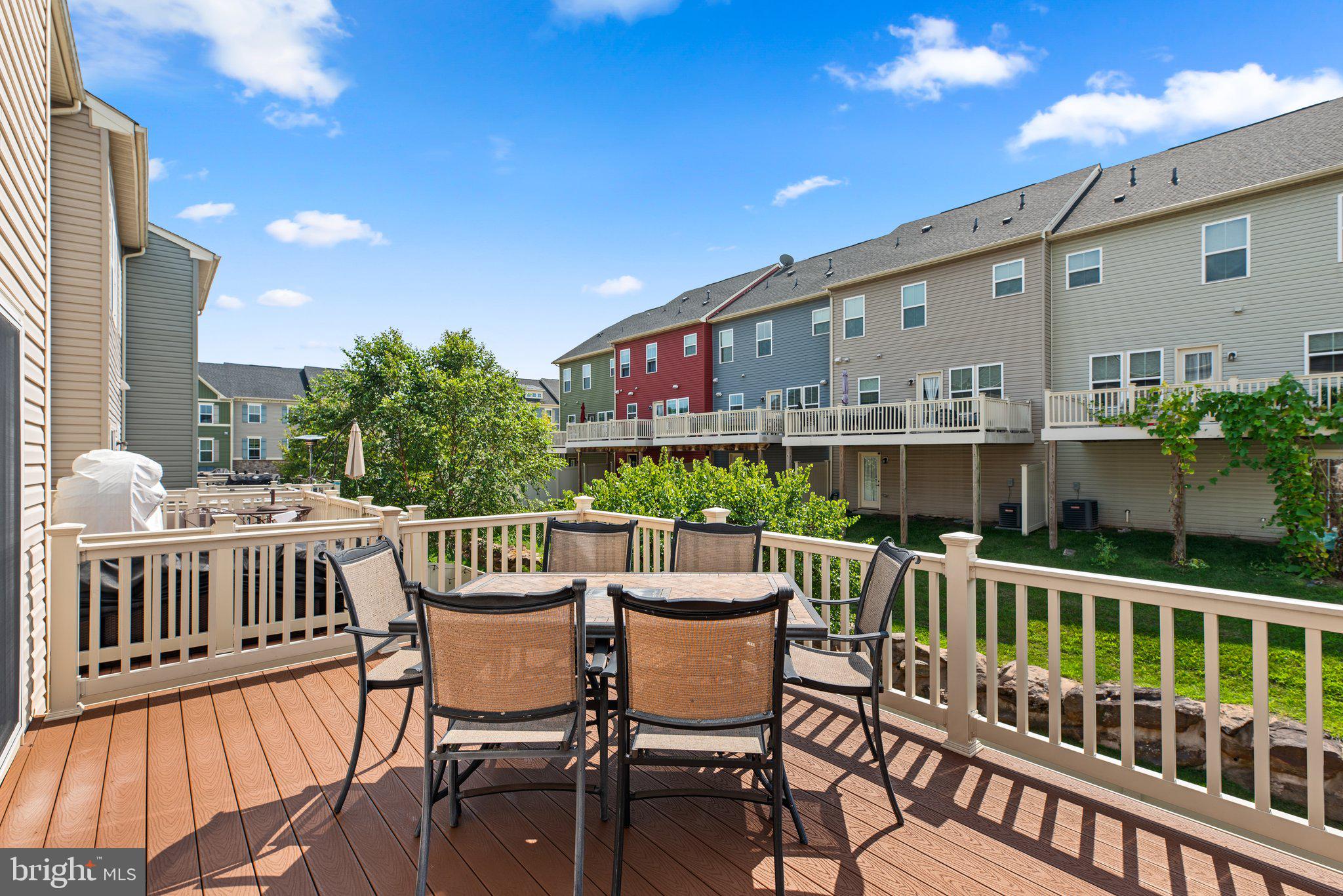 719 APPLE ORCHARD DRIVE