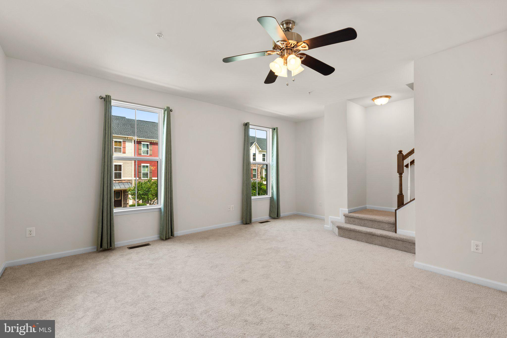 719 APPLE ORCHARD DRIVE