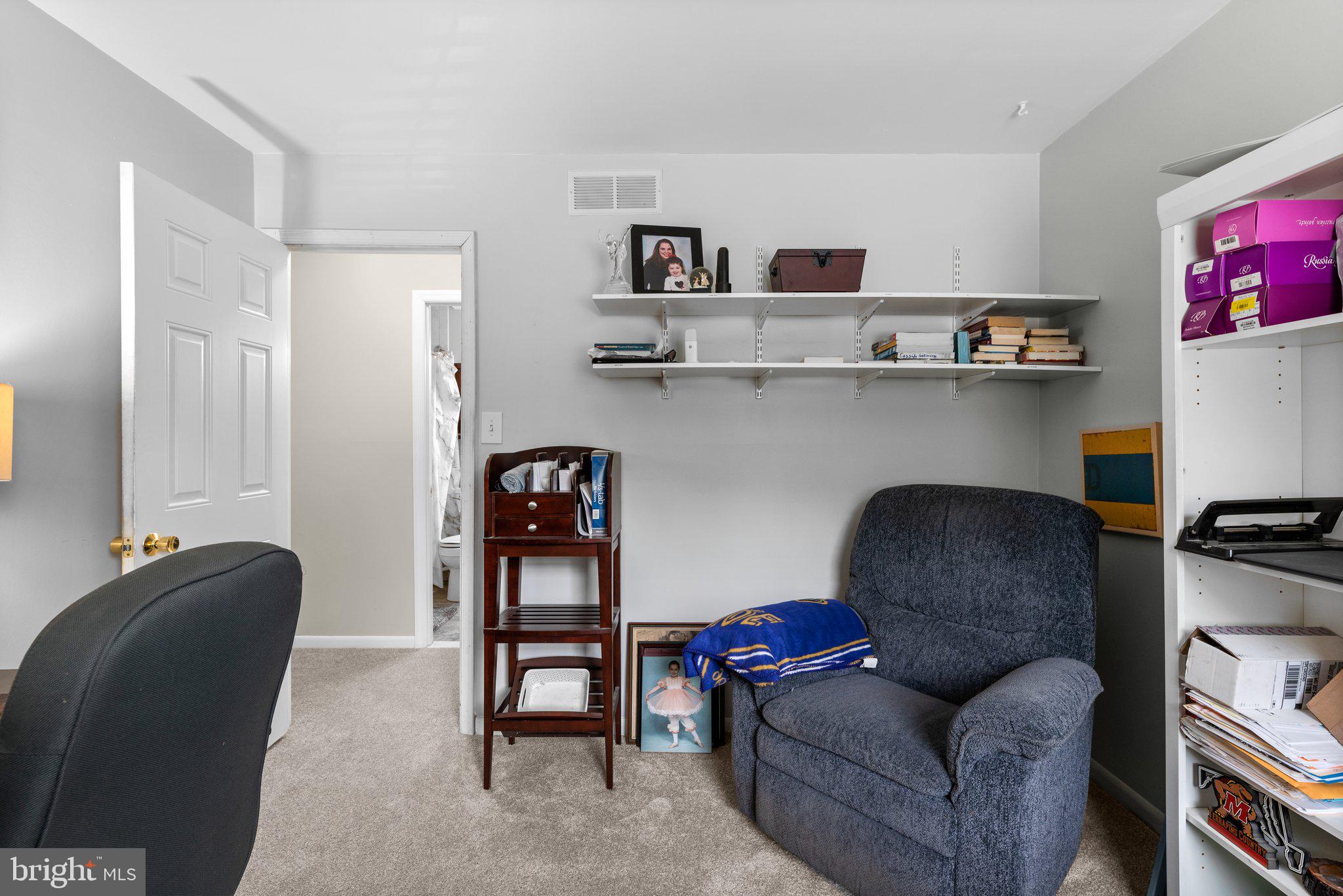 502 NORTON LANE