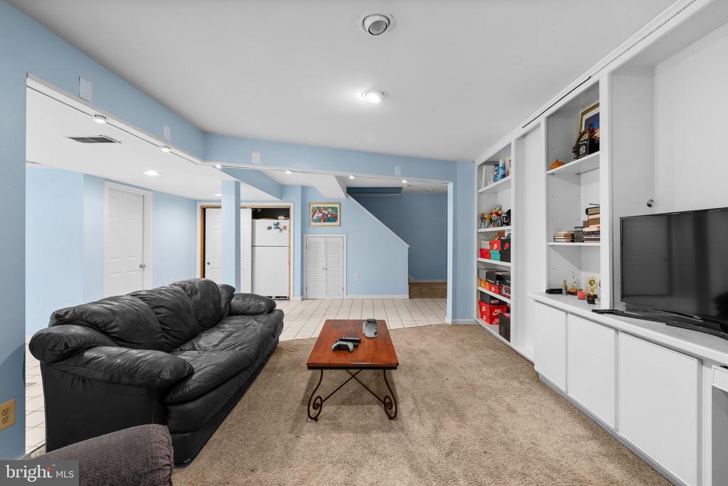 502 NORTON LANE